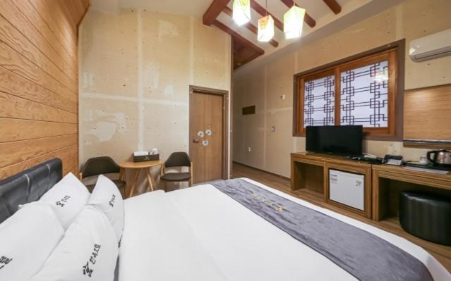 Jeonju Hanok Hotel Kung Extérieur photo
