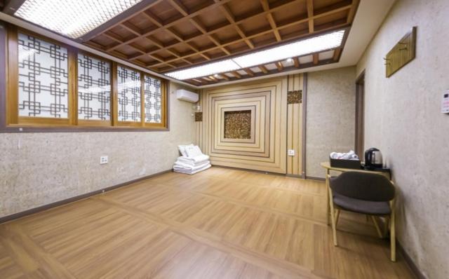 Jeonju Hanok Hotel Kung Extérieur photo