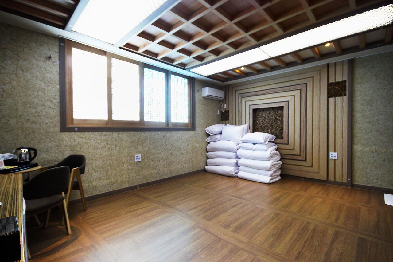 Jeonju Hanok Hotel Kung Extérieur photo